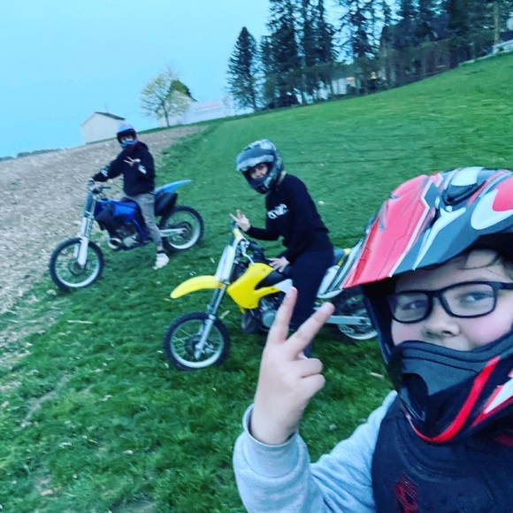 Meet your Posher, Courtney - Picture 2 of 5